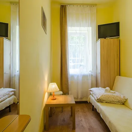 بيت شباب Aparthostel Fryderyk